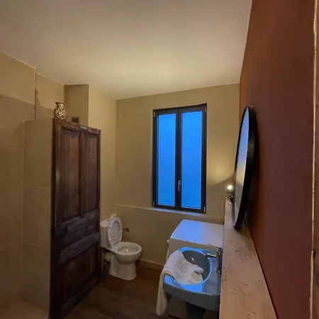 Maison 100 Mètres Hébergement de vacances *